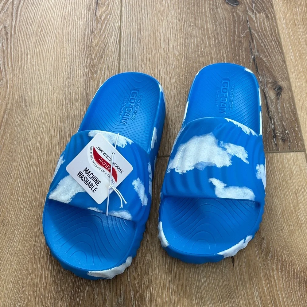 NEW IN BOX - Skechers Blue and White GO FOAM Arch Fit Craze Slide Sandals - Picture 3 of 6